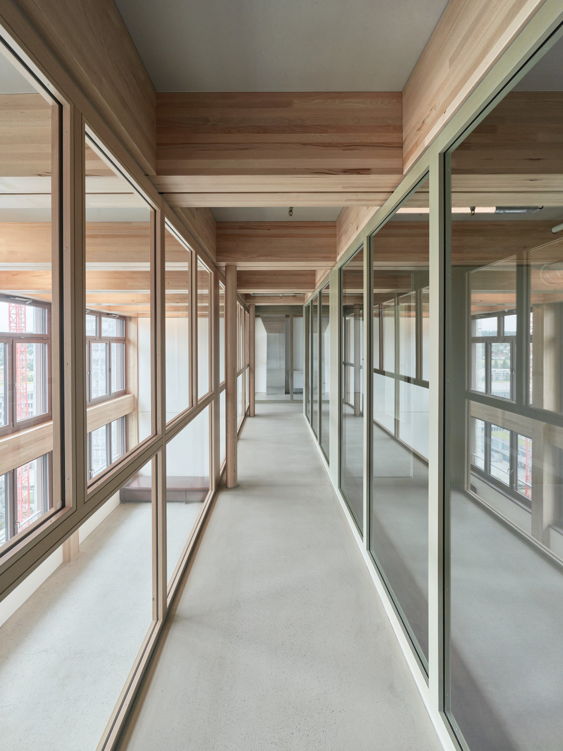 Eingangsbereich des Gesamten Hochhauses, Detailaufnahme der Fenster