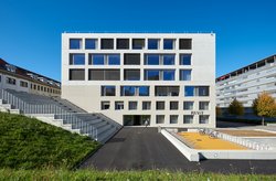 Haute école de sante et de travail social