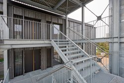 Schulgebäude Franchises Sud 32