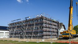 Ein Schulhaus aus 60 Modulen