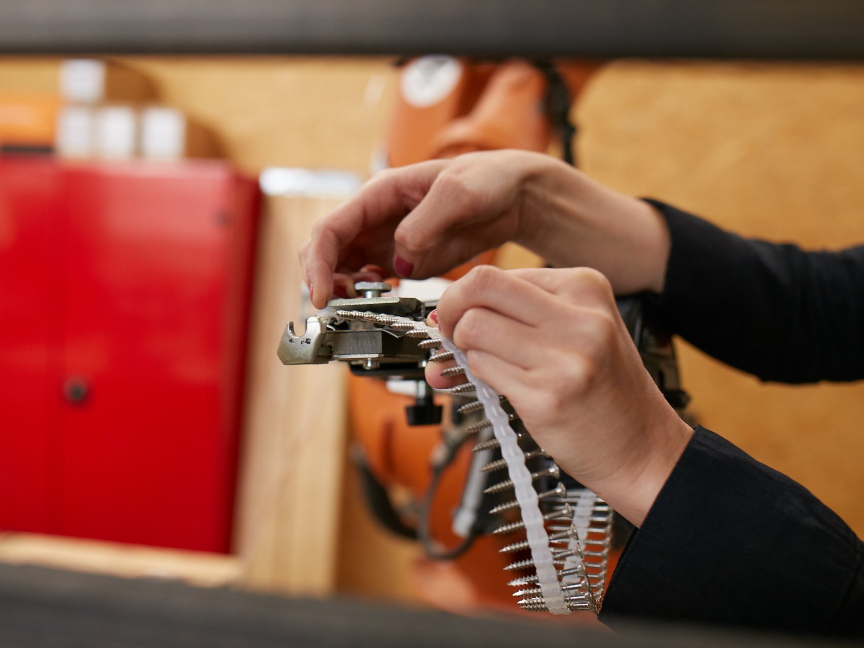 Anbringen der Werkzeuge am Roboter