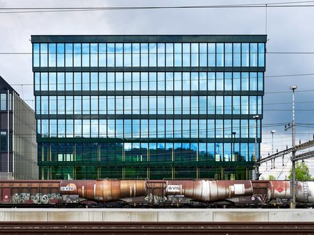 Suurstoffi S6, Risch-Rotkreuz - Gesamtansicht Gebäude frontal