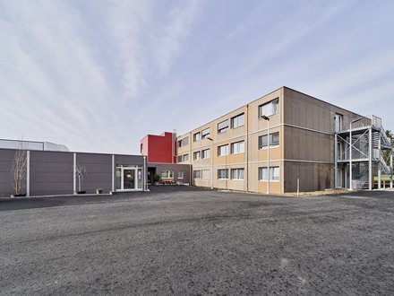 Gesundheits- und Alterszentrum, Affoltern am Albis - 3-geschossiger Bettenpavillon. 