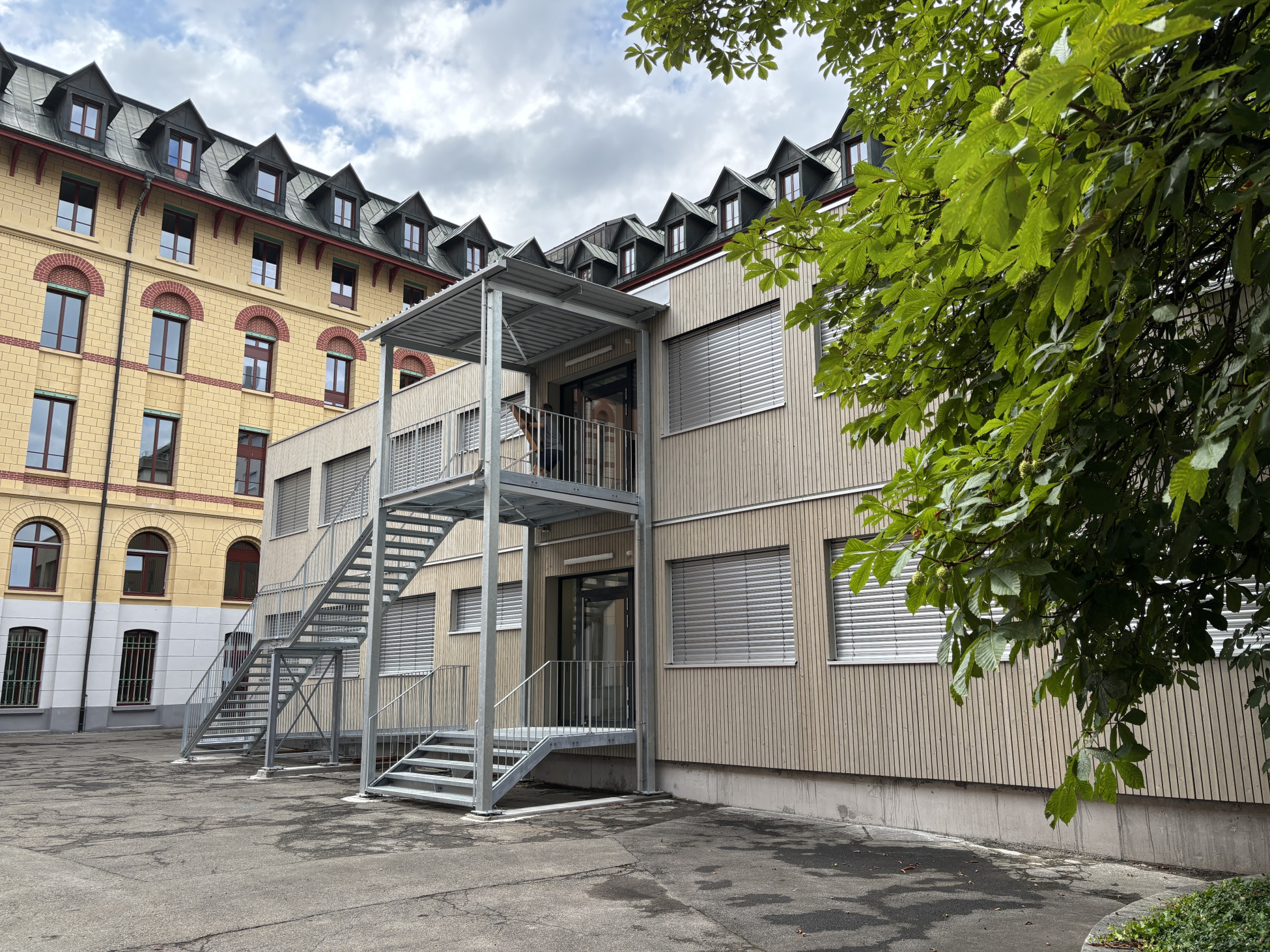 Temporäre Räume Schulgebäude Immensee